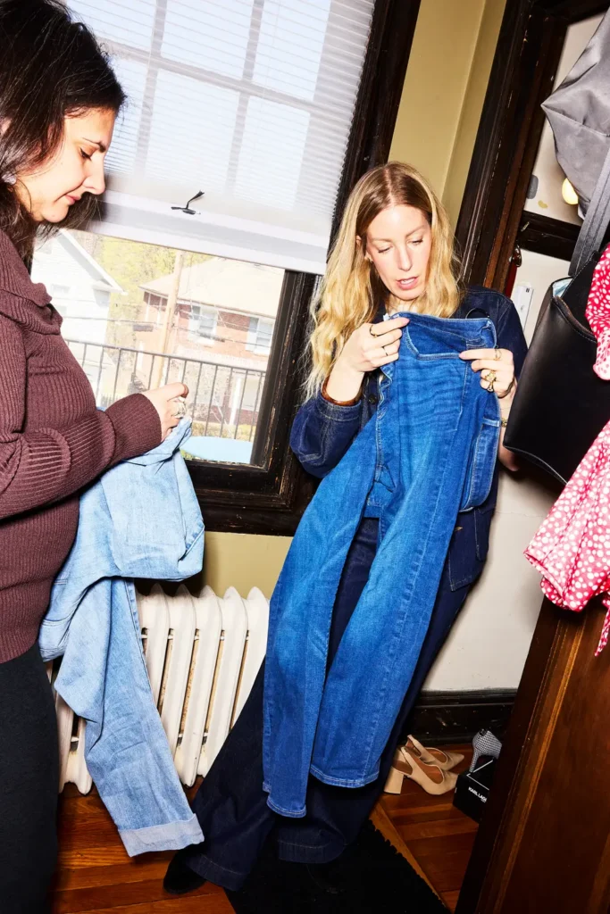 Liz Teich conducting a virtual Closet Refresh® wardrobe consultant session