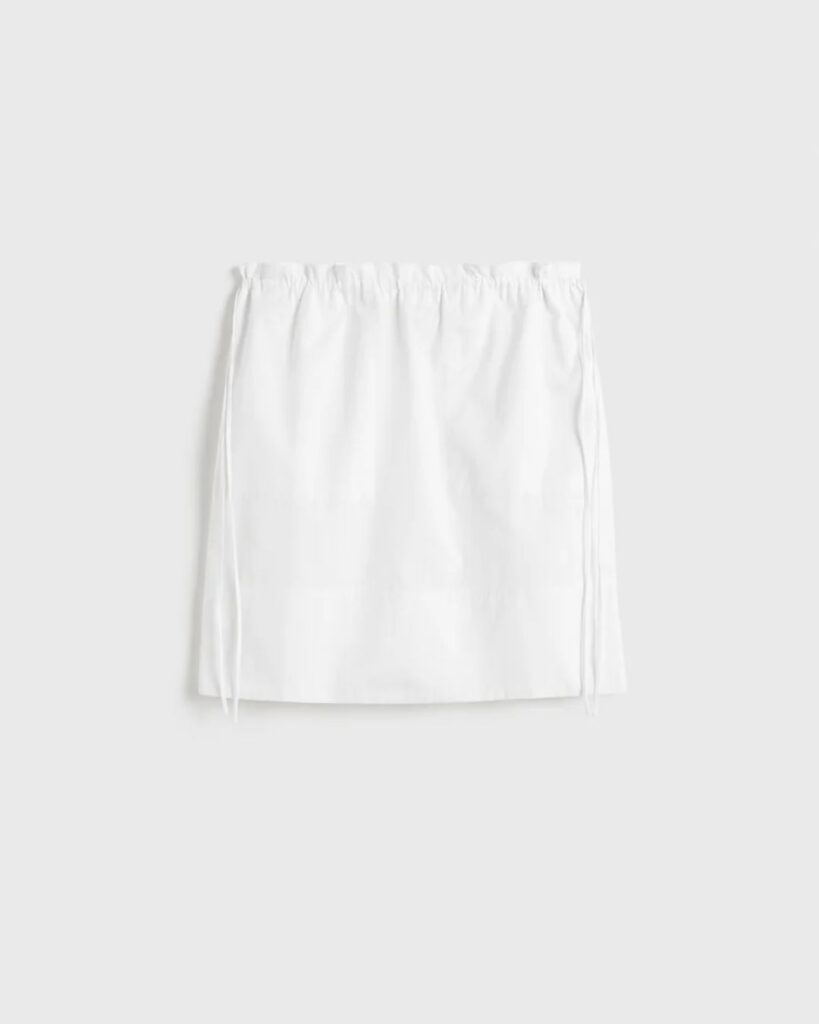 White elastic-waist mini skirt for summer styling