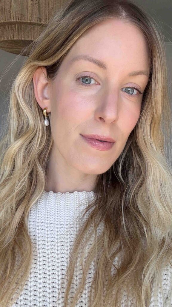 Online personal stylist sharing her favorite everyday beauty products